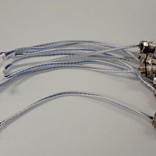Phoenix Einbausteckverbinder M12 konfektioniert mit Würth Gehäuse/ Kontakte und Kunststoffwendel.